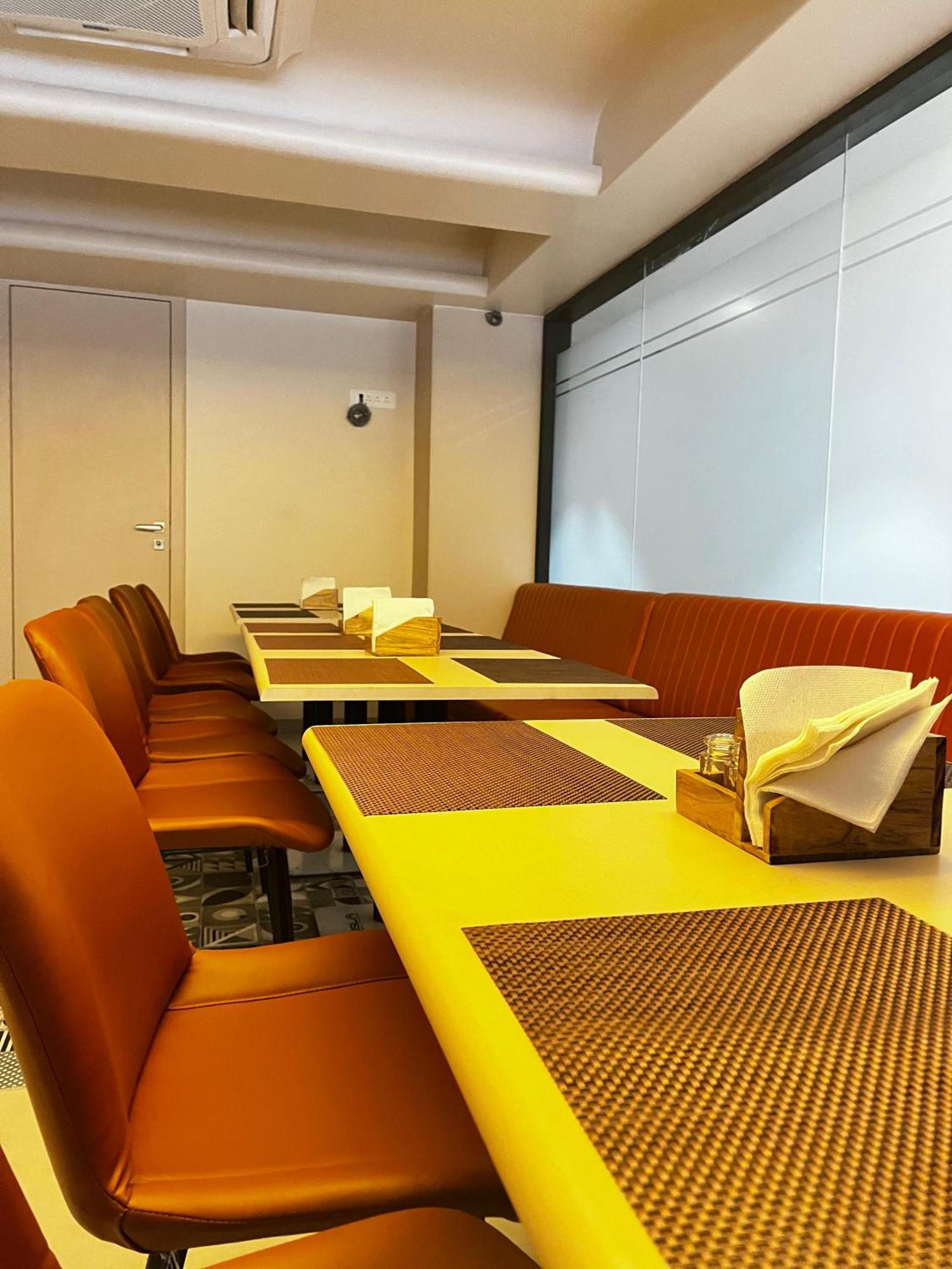 Banzai Rooms นาสิก ภายนอก รูปภาพ